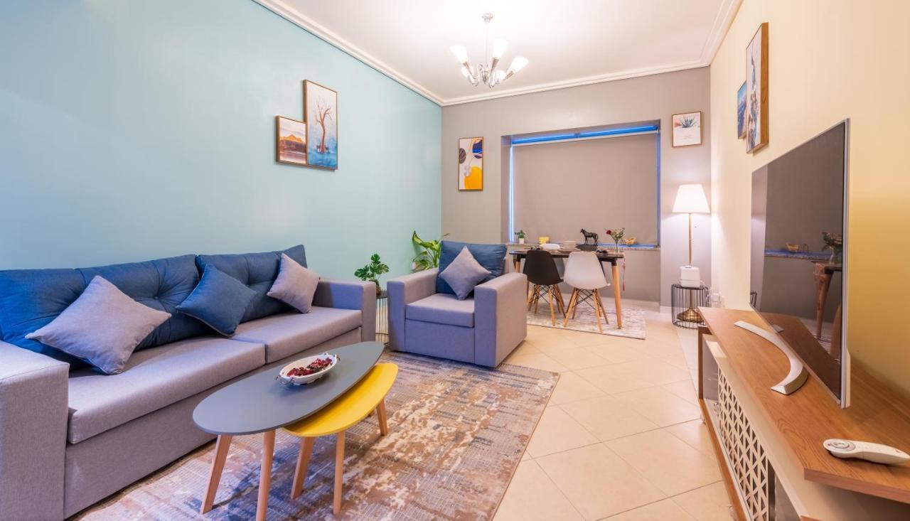 Trinity Holiday Homes - Sheikh Zayed Road Near To Financial Center Metro Station ドバイ エクステリア 写真