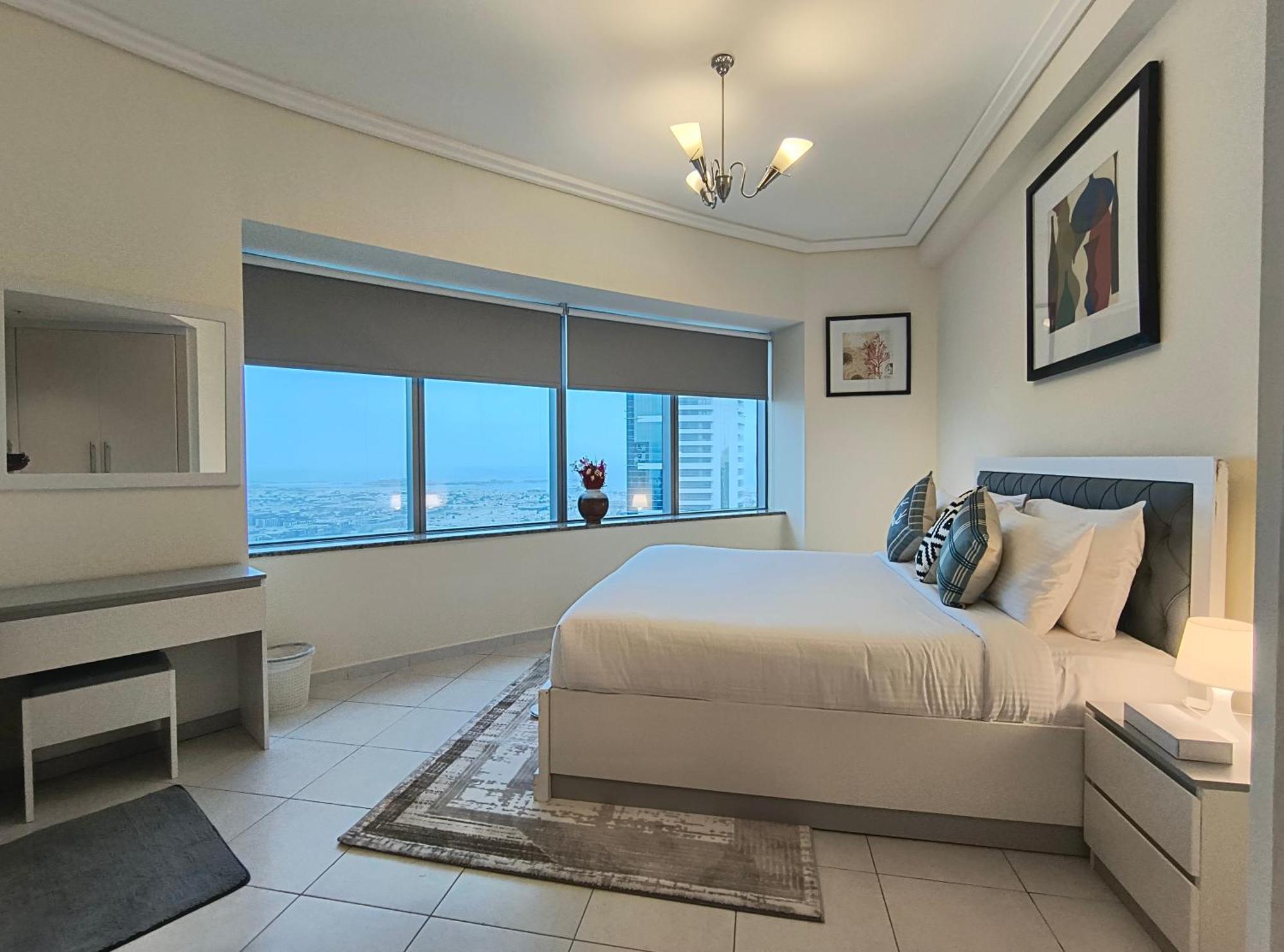Trinity Holiday Homes - Sheikh Zayed Road Near To Financial Center Metro Station ドバイ エクステリア 写真