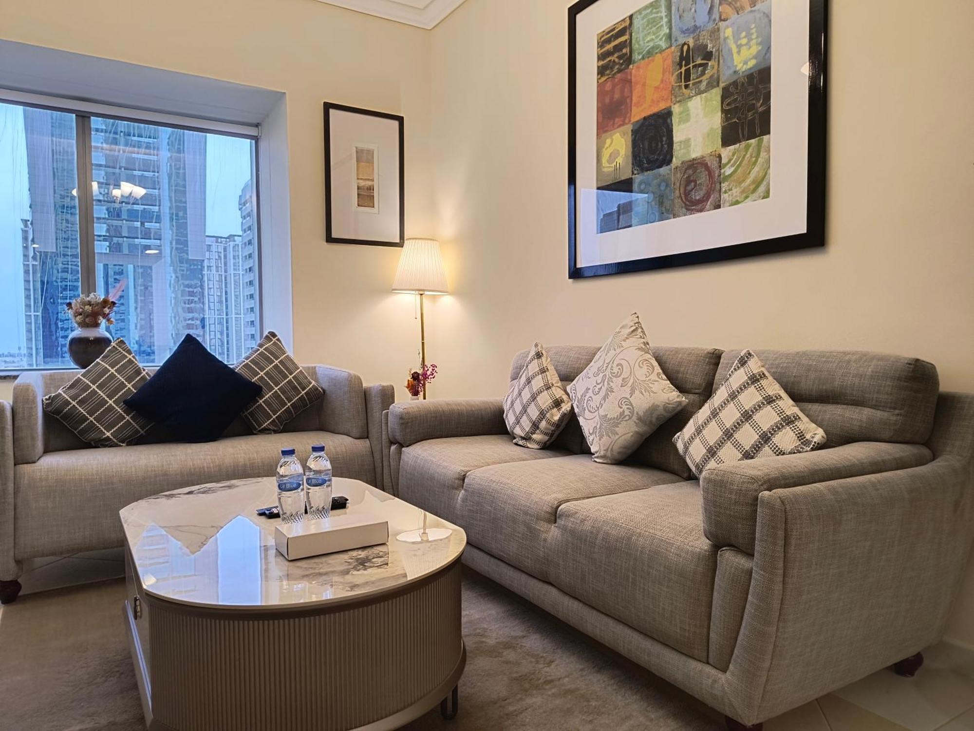 Trinity Holiday Homes - Sheikh Zayed Road Near To Financial Center Metro Station ドバイ エクステリア 写真
